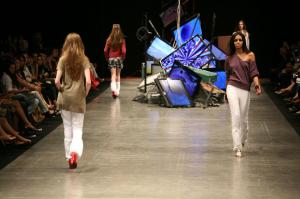 Com a presen�a de duas temporadas por ano, PBC antecipa tend�ncias na passarela e divulga a qualidade da moda produzida no Estado