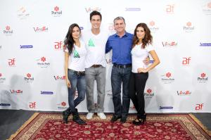 O evento que visa movimentar a economia da cidade teve a participa��o dos atores Carlos Casagrande, Fernanda Paes Leme e Thaila.