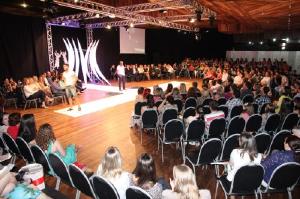 Empres�rios do setor, designers de moda e estudantes participaram do evento