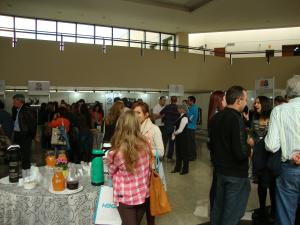 Coffee break: Exposio de fios e materiais de aviamentos