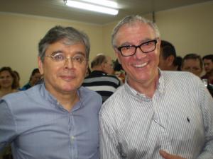 Joo Alberto Soares de Andrade (presidente do Sindmadeira) e Edson Campagnolo (presidente da FIEP)